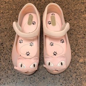 Mini Melissa cat shoes size 10 toddler